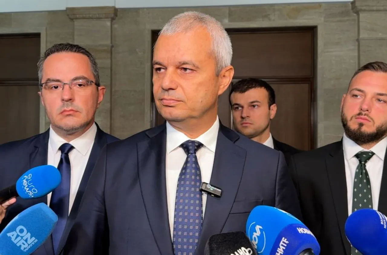 Костадин Костадинов: „Дворовата опозиция“ дреме в Парламента, докато народните представители на „Възраждане“ се борят за българите