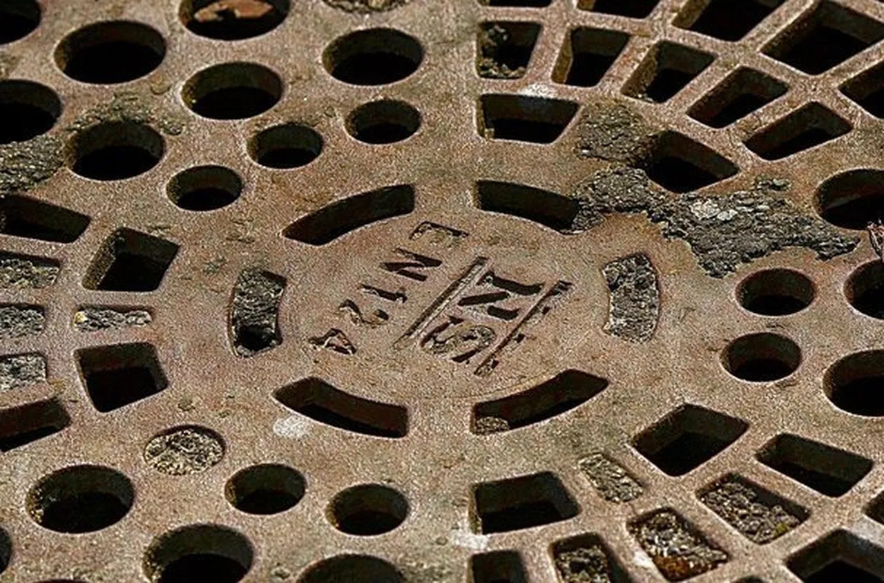 Поройни дъждове наводниха домове и църква в Хасково