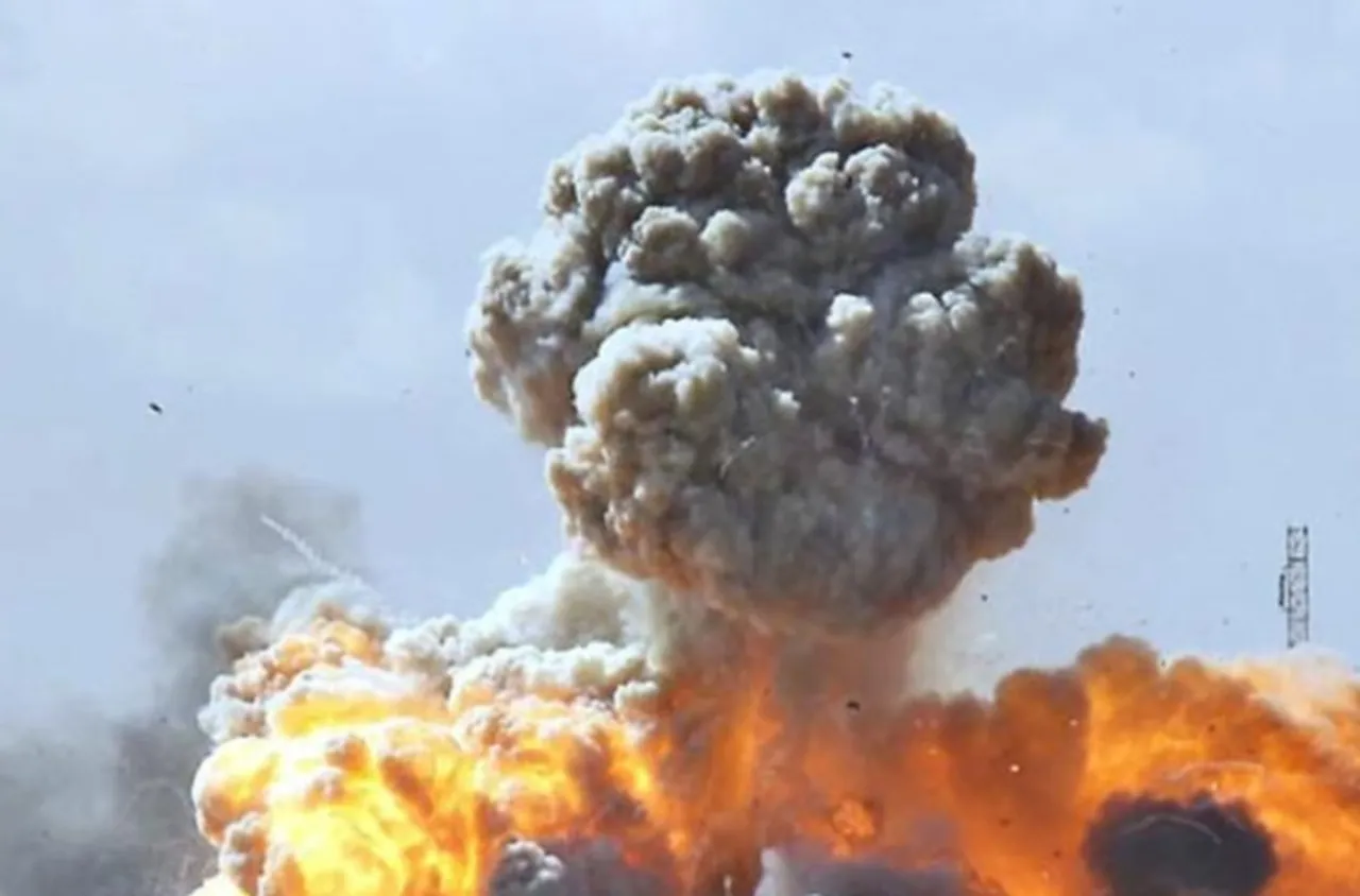 Експлозия в рафинерия в Тексас: Жителите са призовани да се укрият, няма данни за пострадали