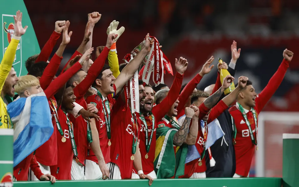 Манчестър Юнайтед преговаря с Томас Франк и Почетино