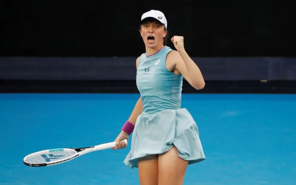 Швьонтек с вихрено начало в Париж - СНИМКИ