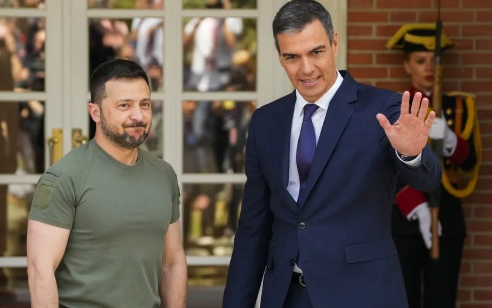 Испанската помощ за Украйна: 1 млрд. евро до декември, още 5 млрд. до 2027 г. - ОБОЩЕНИЕ - СНИМКИ