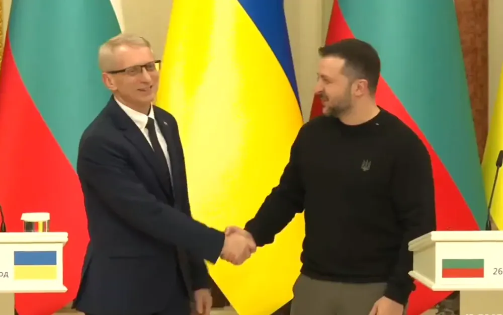 Украйна: Преговорите за изпращане на военни инструктори от Франция продължават