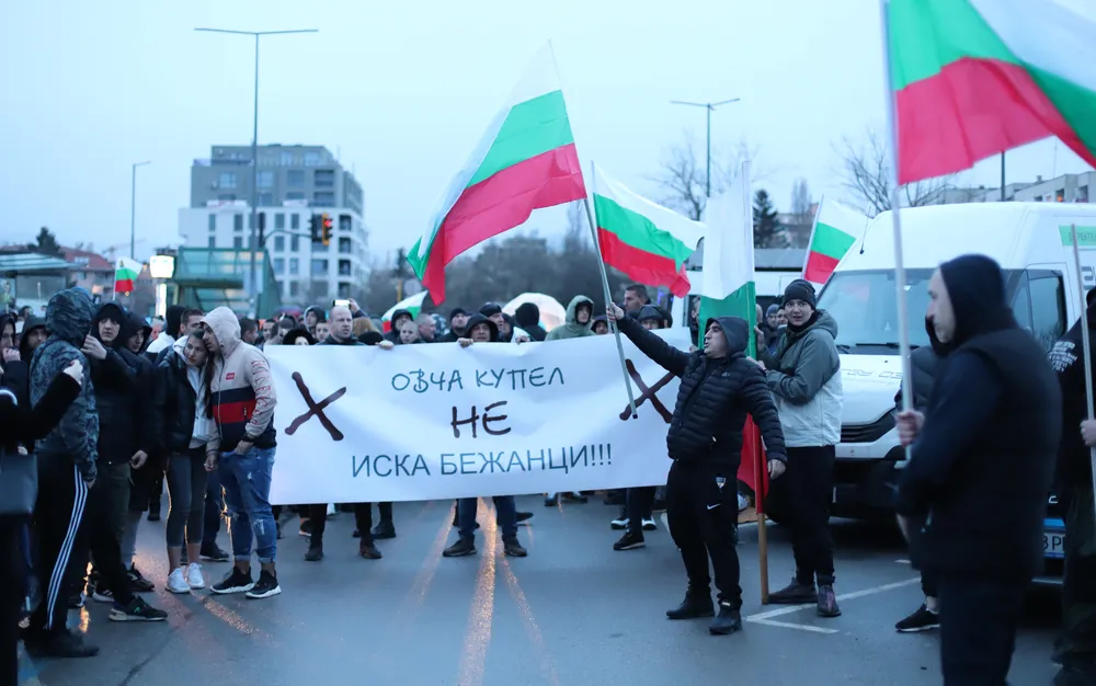 Гардиън: В някои части на Европа младите са по-антиимиграционно настроени от старите