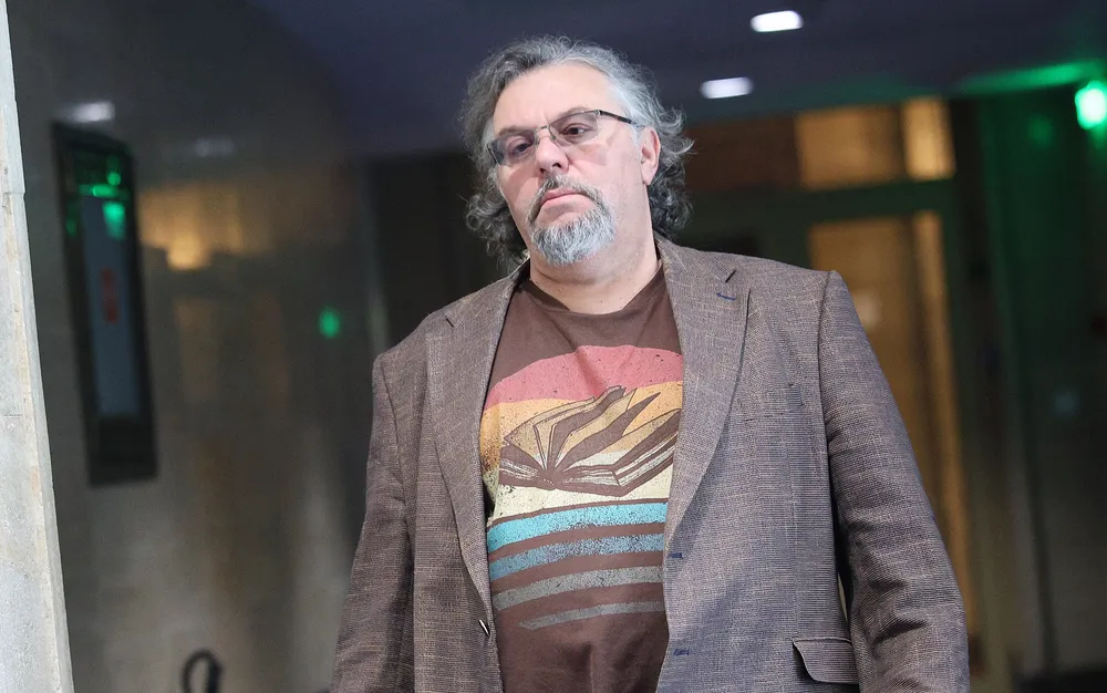 „Възраждане“ дава Манол Пейков на  Прокуратурата за финансови злоупотреби