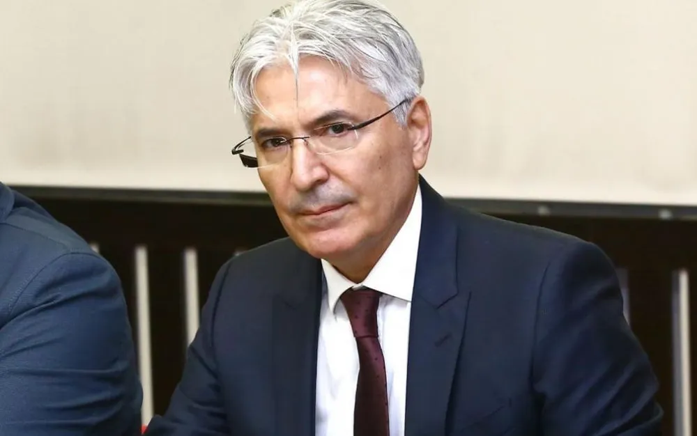 Николов поиска оставките на ръководството на „Ел Би Булгарикум“