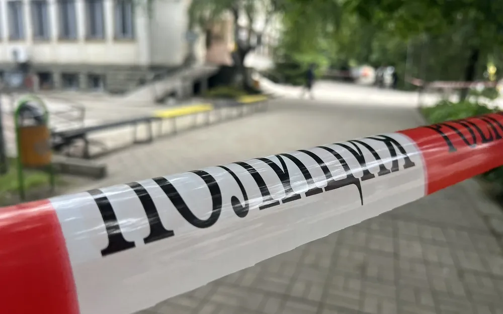 Полицията претърсва дома и офиса на служител на ЕП по подозрения за връзки с Русия - подробности