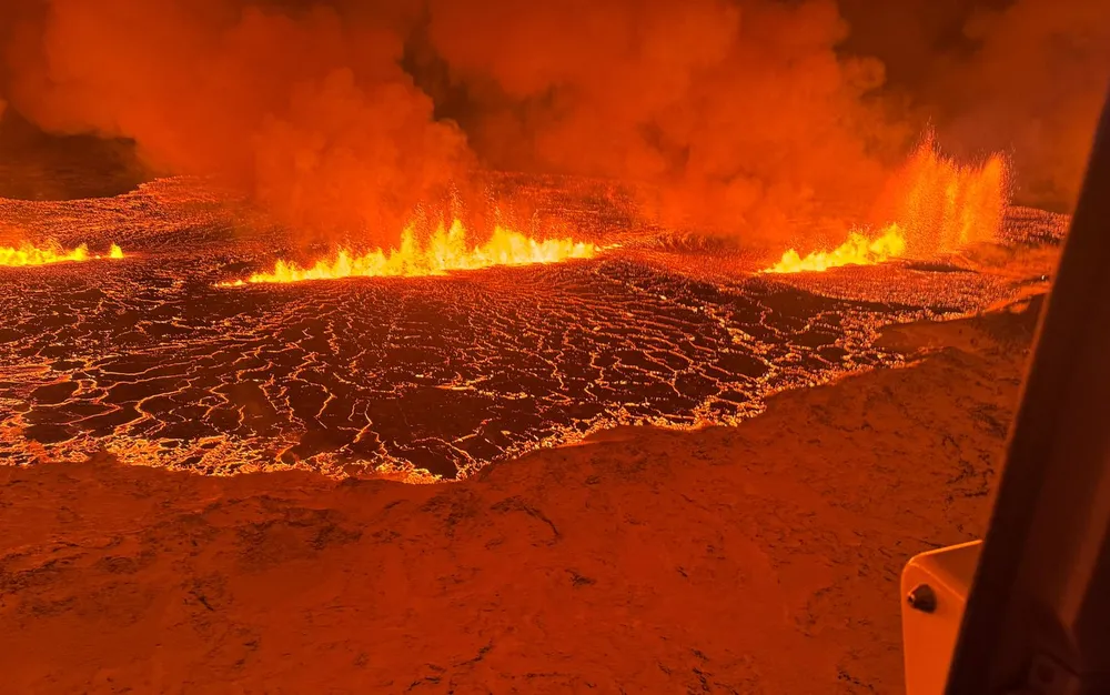 Ново изригване на вулкана на полуостров Рейкянес