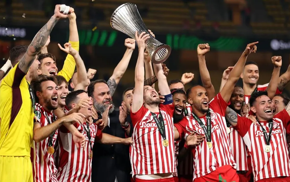 Олимпиакос спечели Лигата на конференциите - СНИМКИ