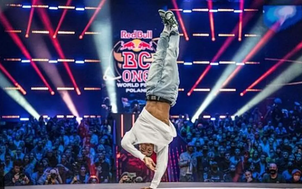 България доминира с две победи на Световно младежко първенство по брейкинг