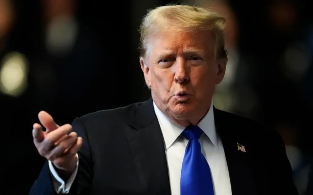 Доналд Тръмп беше обявен за виновен по всички обвинения в делото с „тихите пари“ - СНИМКИ