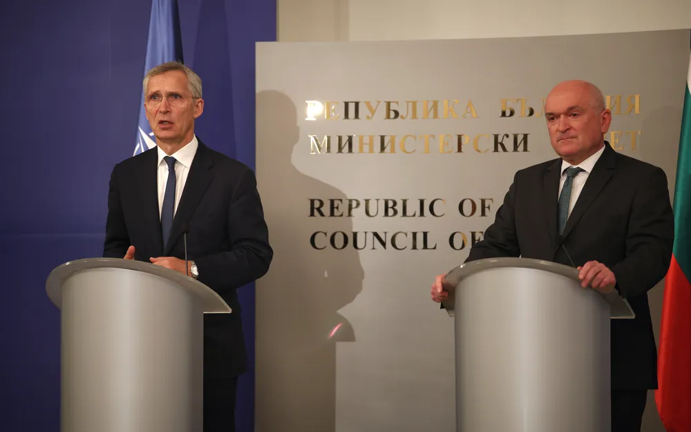 Запрянов: Никога не е обсъждано изпращането на наши военни в Украйна