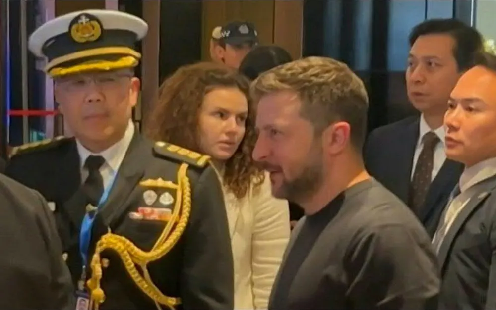 Зеленски пристигна на Форума за отбрана в Сингапур - подробности - СНИМКИ