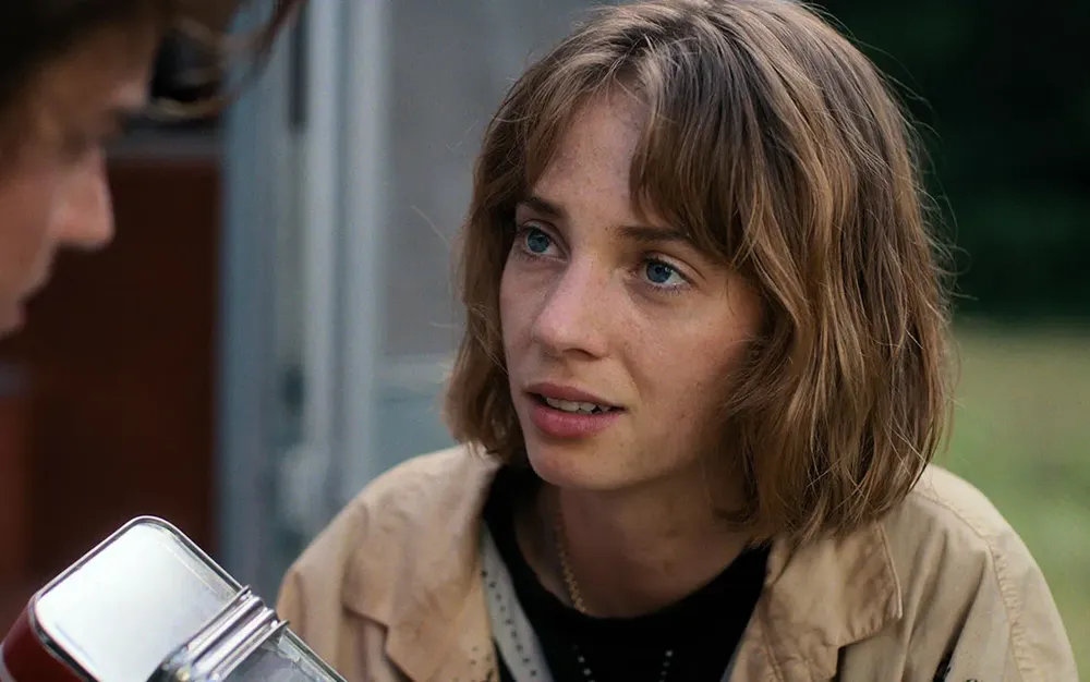 Мая Хоук: Нямам нищо против да имам живот, който не заслужавам, благодарение на непотизма