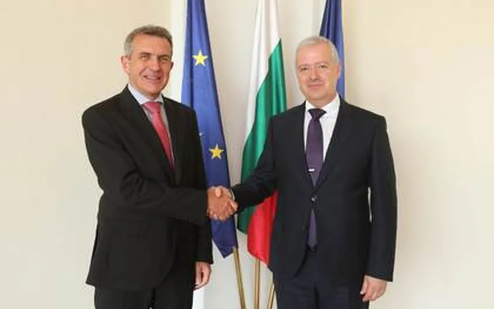 Посланикът ни в Армения напуска поста си по свое желание