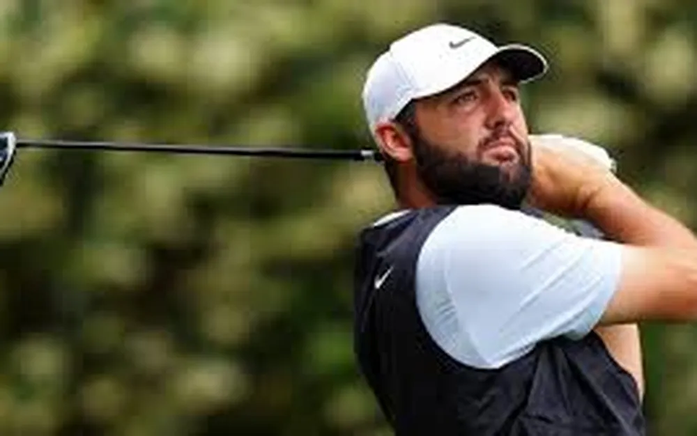 Шефлър с четири удара преднина преди последния кръг на ПГА Мемориъл