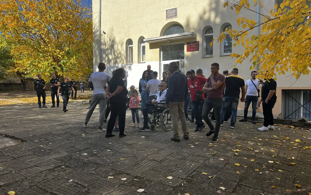 Гласоподаватели в София: Не очакваме да се сформира стабилен кабинет - СНИМКИ - ВИДЕО