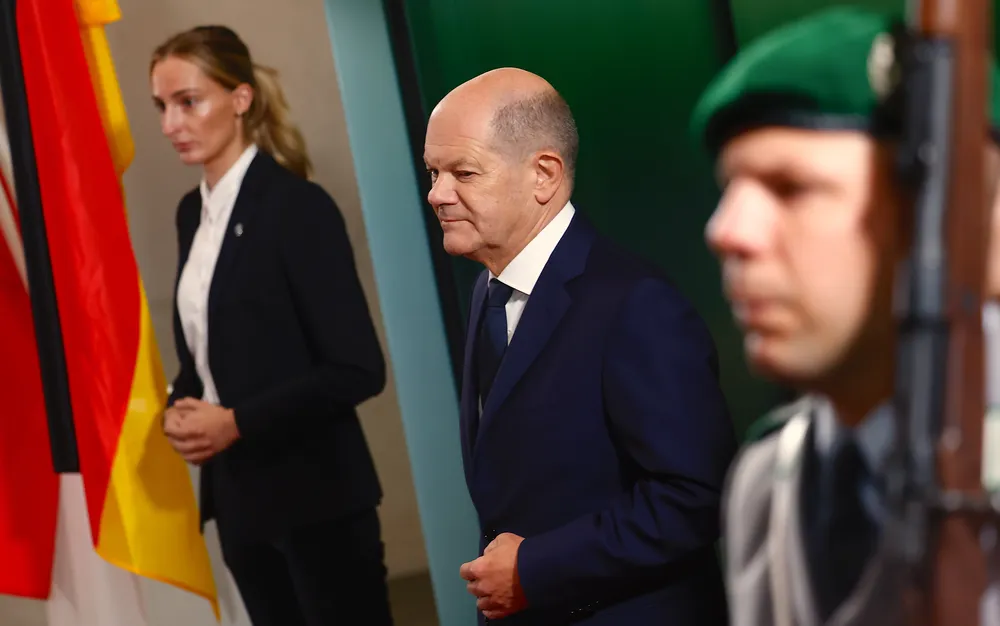 Коалицията на Шолц понесе тежко поражение на евроизборите