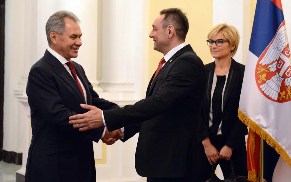 Шойгу към Вулин: Русия и Сърбия ще продължат реализацията на общите цели