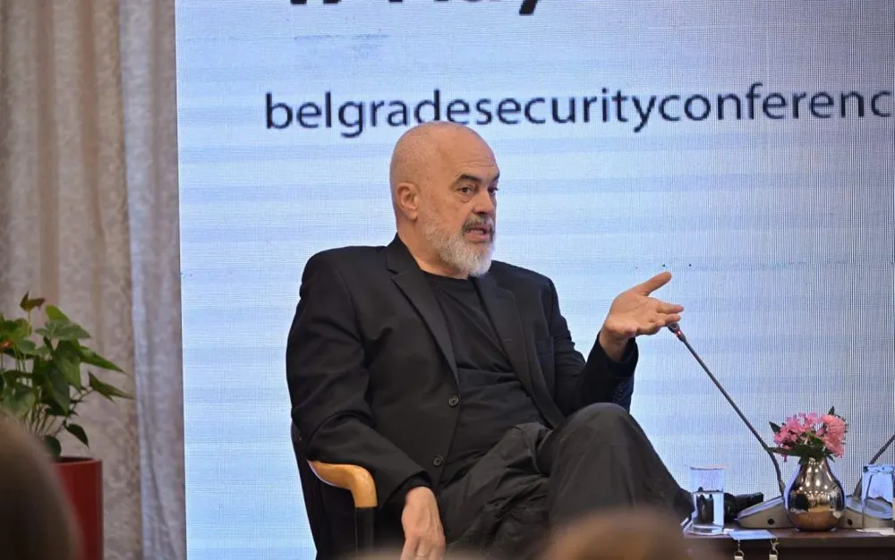 Еди Рама отказа да се срещне с Албин Курти