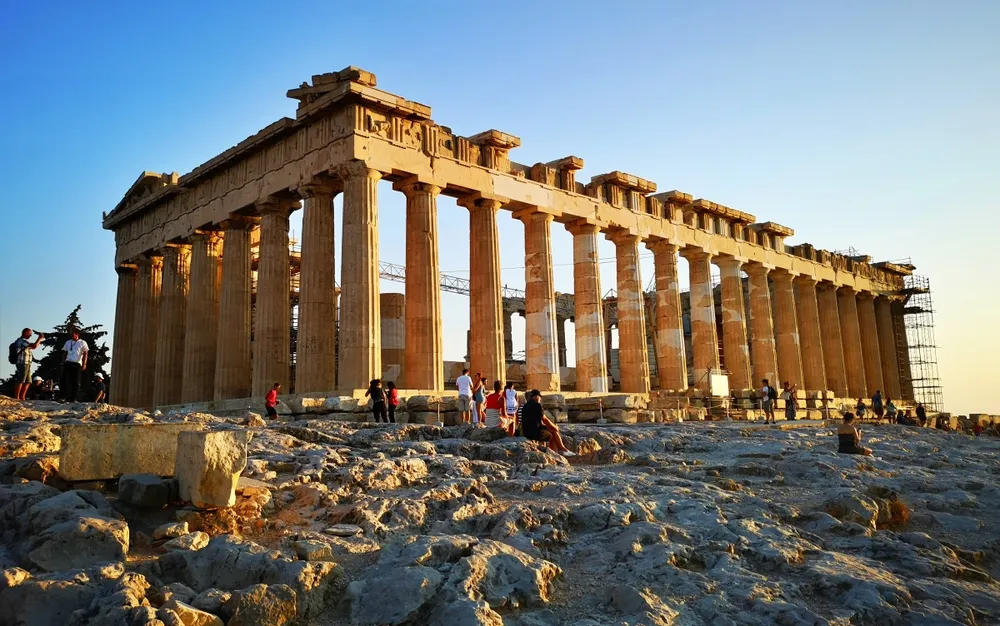 Атинският Акропол ще бъде затворен през най-горещите часове от деня