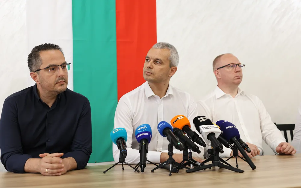 Партията на Костадин Костадинов с най-много вот от Русия и Африка