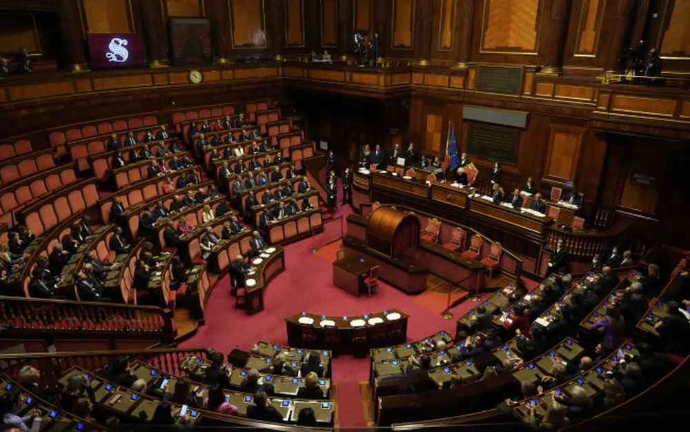 Италианският Сенат одобри проект за конституционни промени