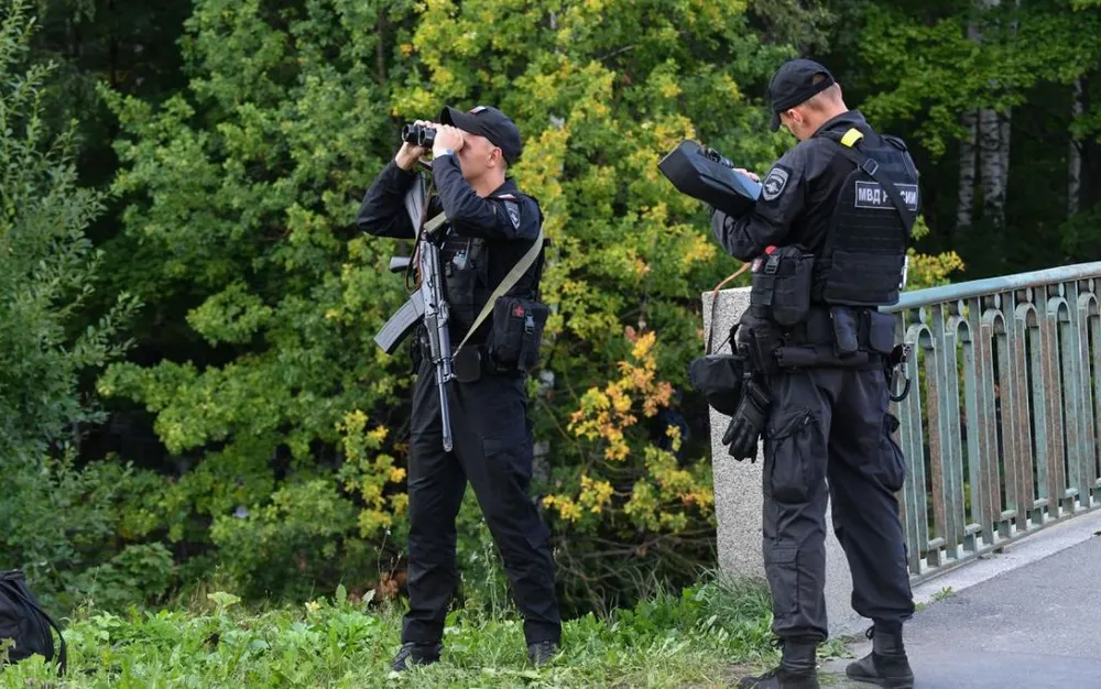 15 убити и 25 ранени полицаи при серия от нападения в Дагестан - подробности