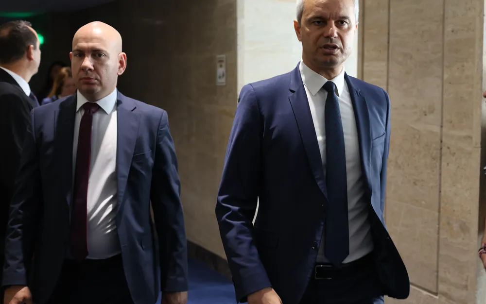 Костадинов: Правителство на ГЕРБ и ДПС ще изключи тока на политическата система - СНИМКИ - ВИДЕО