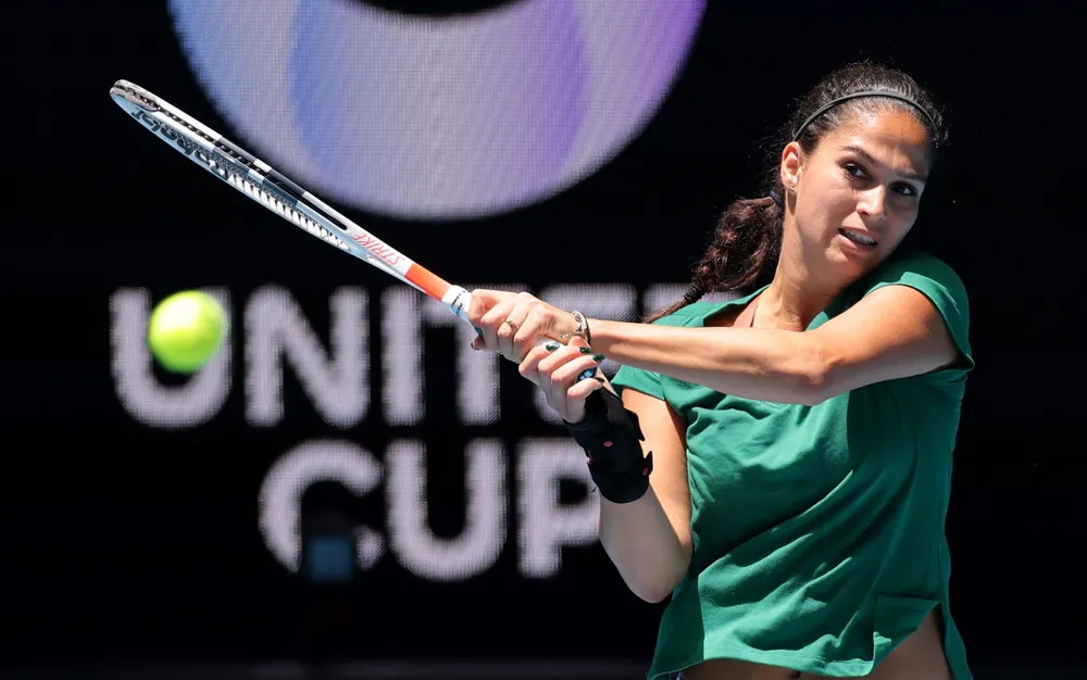 Шиникова стартира с успех участието си на турнир в Чехия