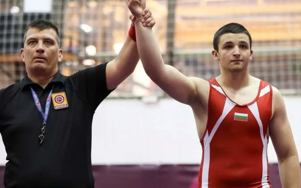 Радостин Василев донесе втори медал за класиците от Европейското за кадети