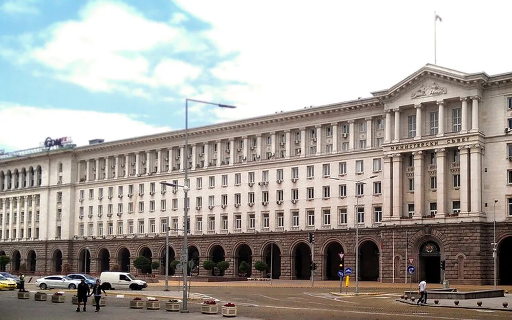 МС: Мирът да не е за сметка на териториалната цялост на Украйна, НАТО не следва да бъде пряк участник във войната