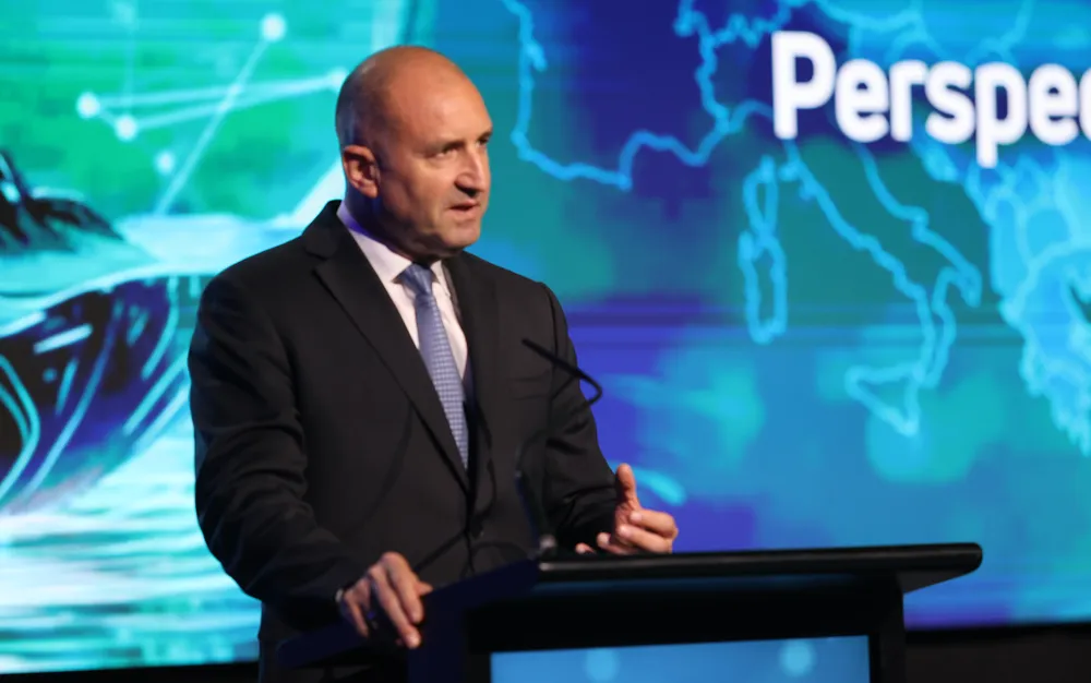 Световната преса: Проруският Радев пропуска срещата на НАТО