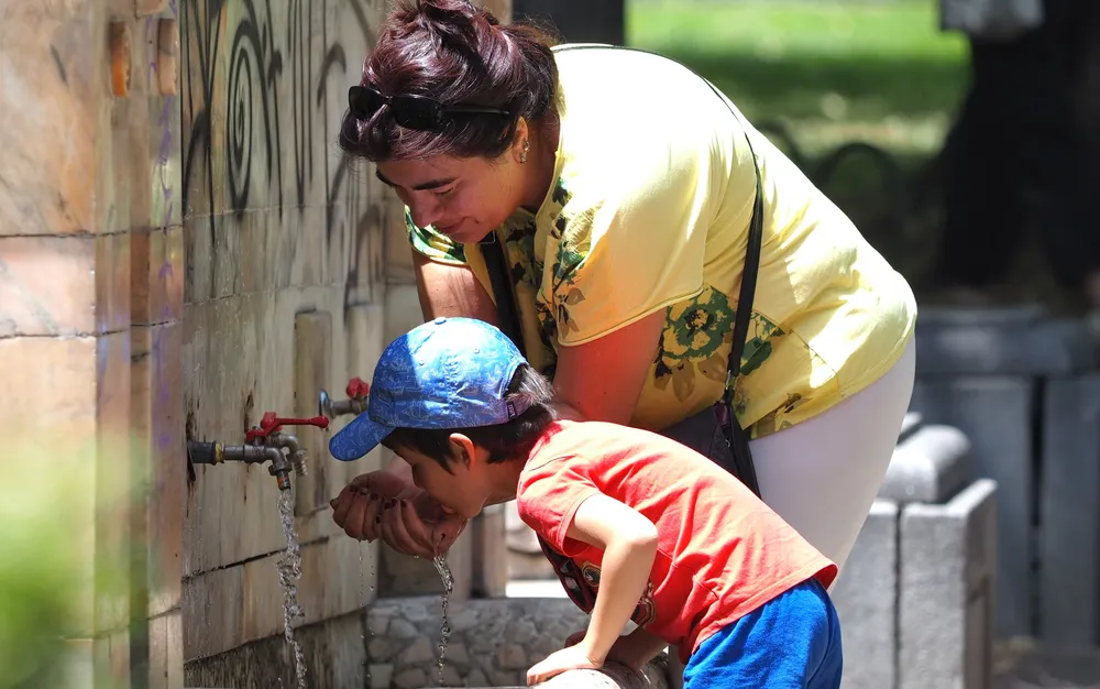 Жълт код за жега в почти цяла България
