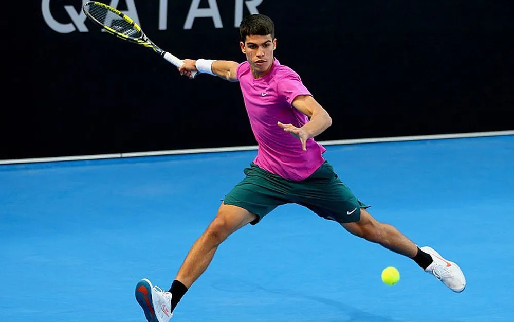 Естонец изпоти Алкарас, но шампионът започна успешно защитата на титлата - СНИМКИ