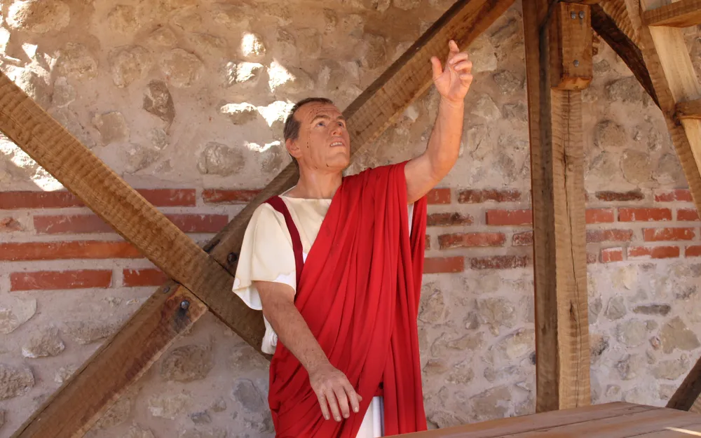 Невероятна находка в Хераклея Синтика, разкриха над 2-метрова статуя