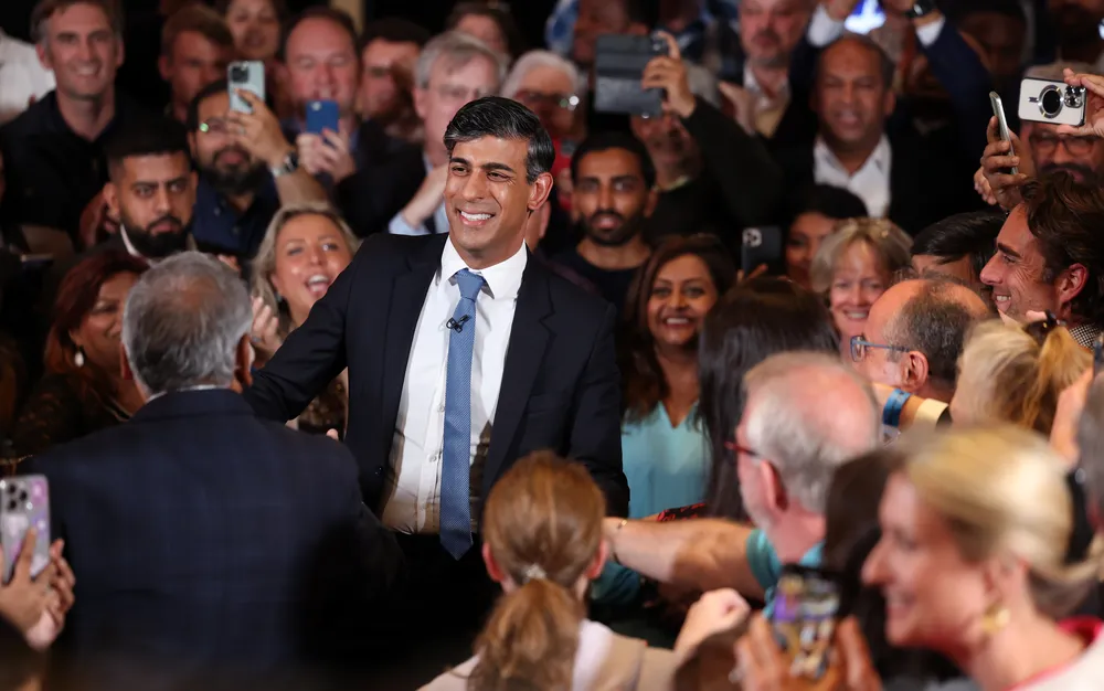 Риши Сунак призна загубата на консерваторите на парламентарния вот