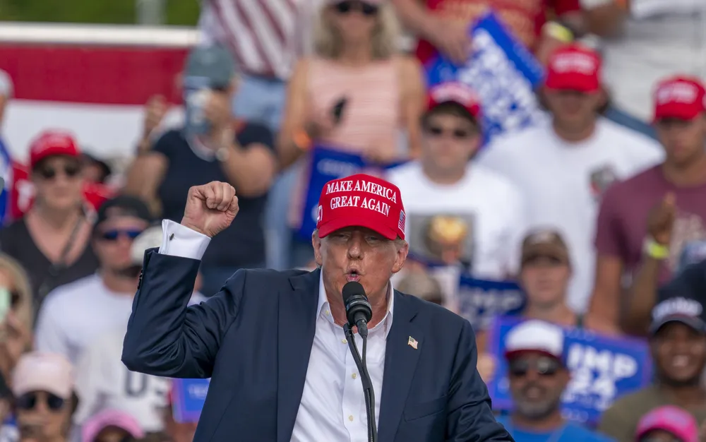 Тръмп поздрави своя съюзник Найджъл Фараж за избирането му за депутат