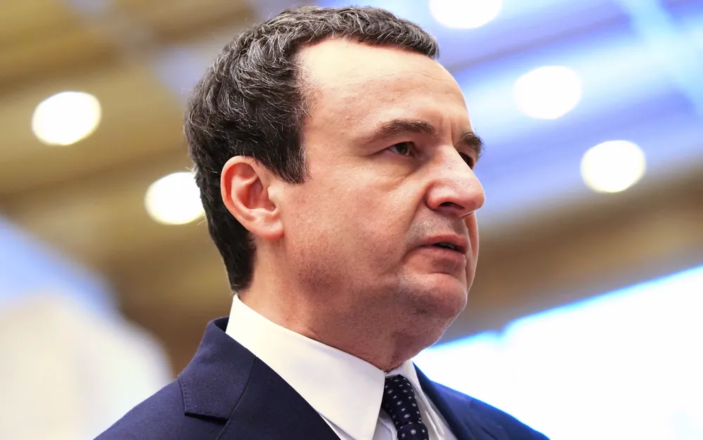 Курти призова за натиск върху Сърбия за премахване на военните бази по границата с Косово