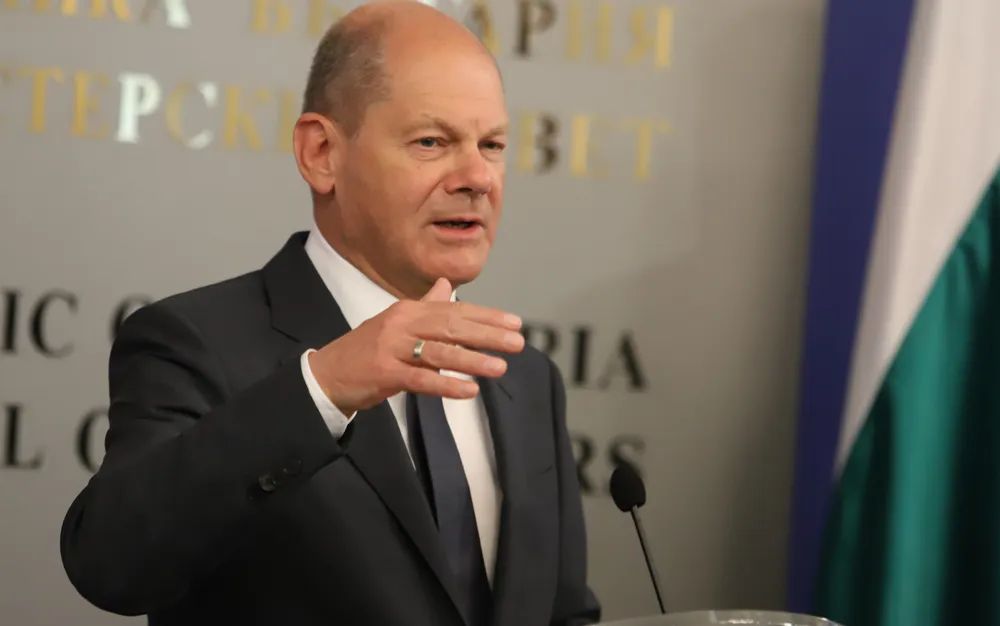 Шолц разкритикува Русия заради заповедта за арест на Юлия Навалная