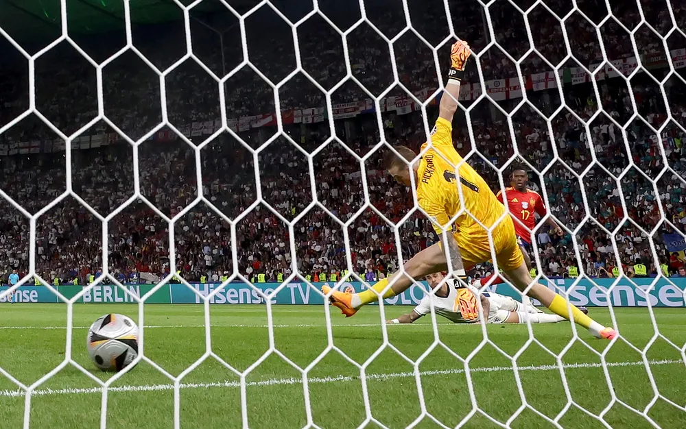 Евро 2024: Уморени футболисти, уплашени треньори, скучен футбол