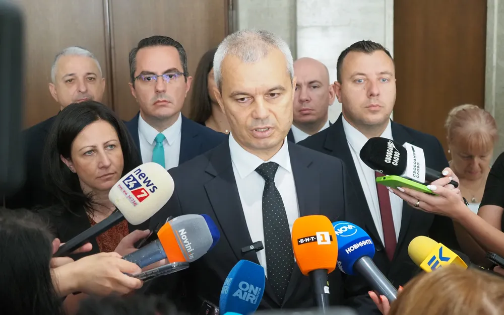 Депутатите на Костадин Костадинов са "за" декларацията на ПП-ДБ, ако те подкрепят документа на "Възраждане"