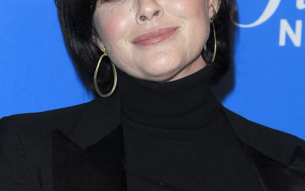 Шанен Дохърти е обявена за по-добрата половина на най-добрата си приятелка Холи Мари Комбс