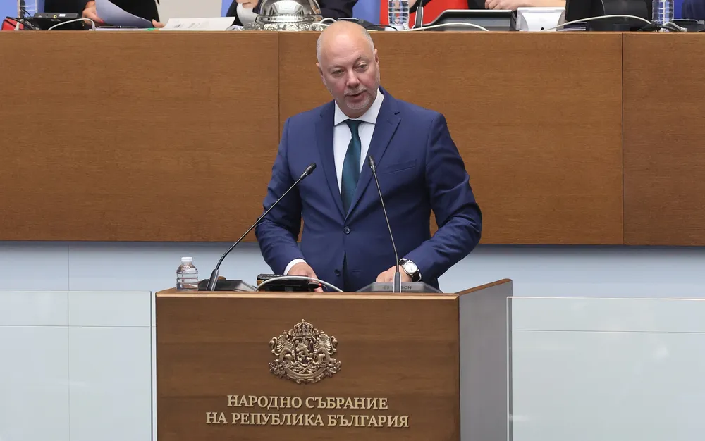 Желязков: Няма да подкрепим втори мандат, но сме “за” антикорупционни закони -ВИДЕО