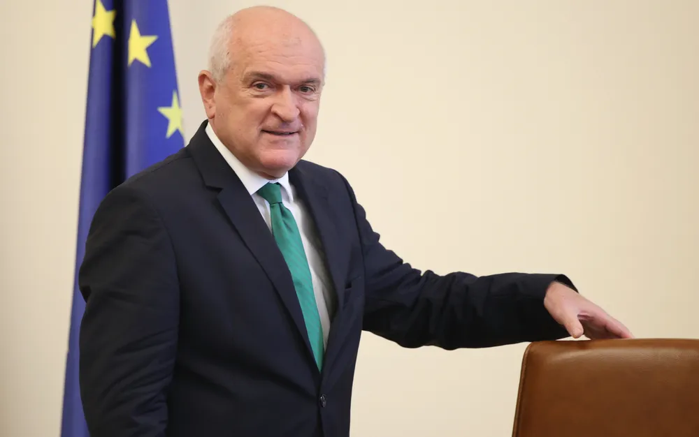 Премиерът Главчев ще посети района на село Отец Паисиево във връзка с пожарите