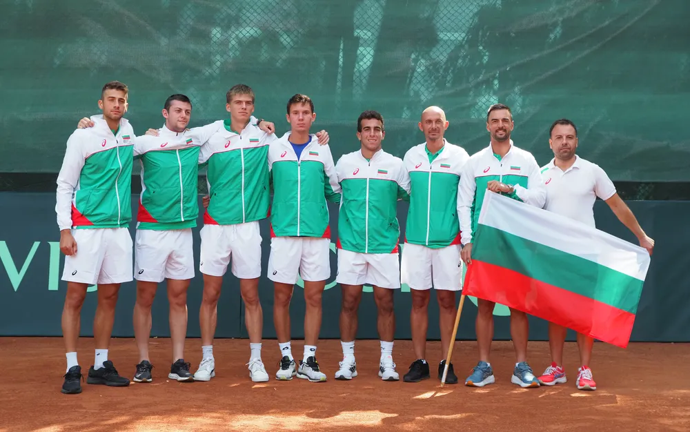 Донски допусна загуби на сингъл и на двойки в Испания