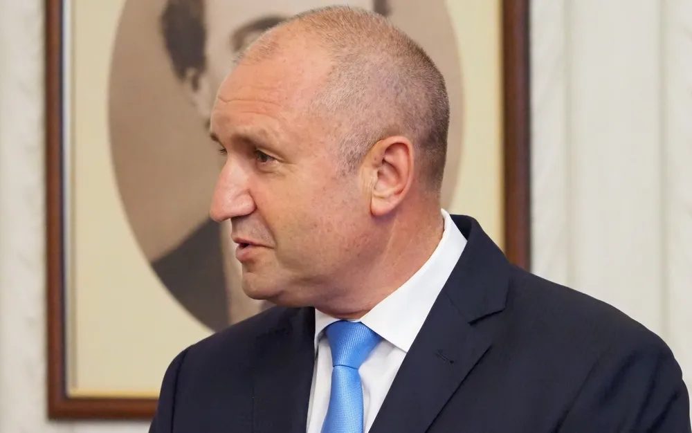 Радев призова МВнР да спазва Конституцията и процедурите за посланици