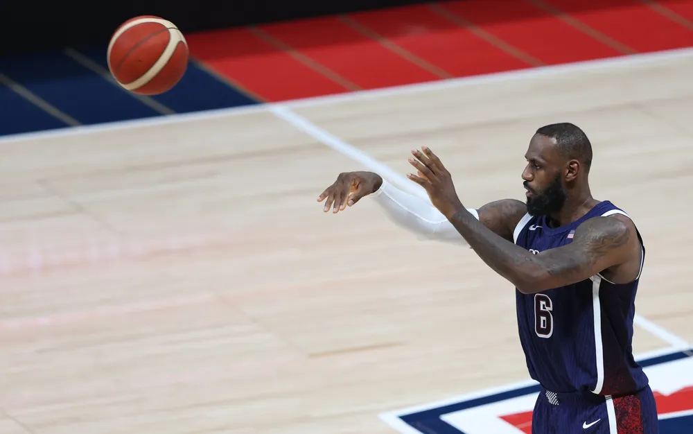 Коко Гоф ще носи флага на САЩ заедно с ЛеБрон