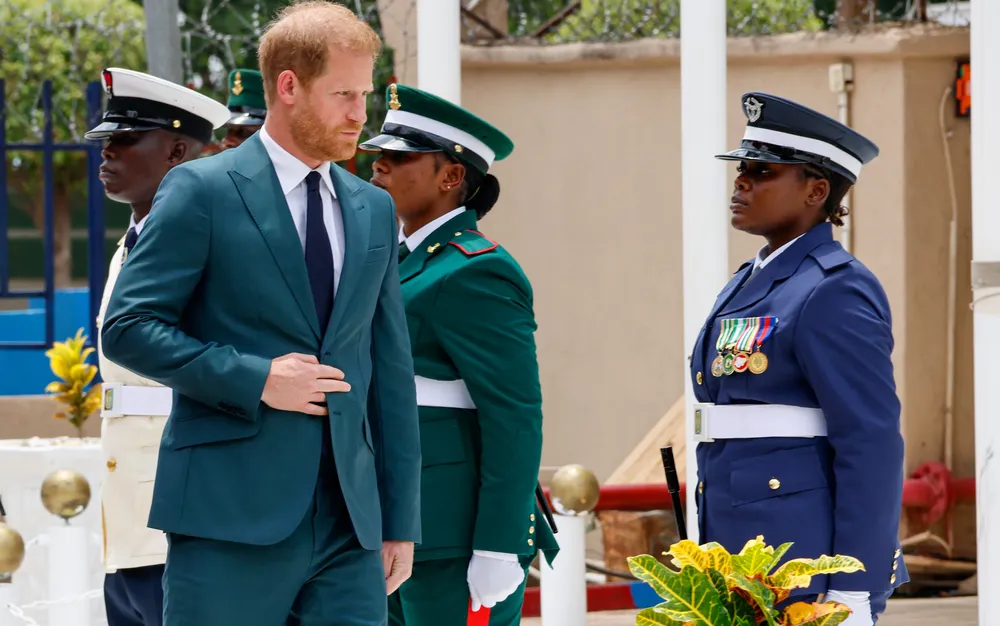 Принц Хари смята, че е твърде опасно да се върне във Великобритания