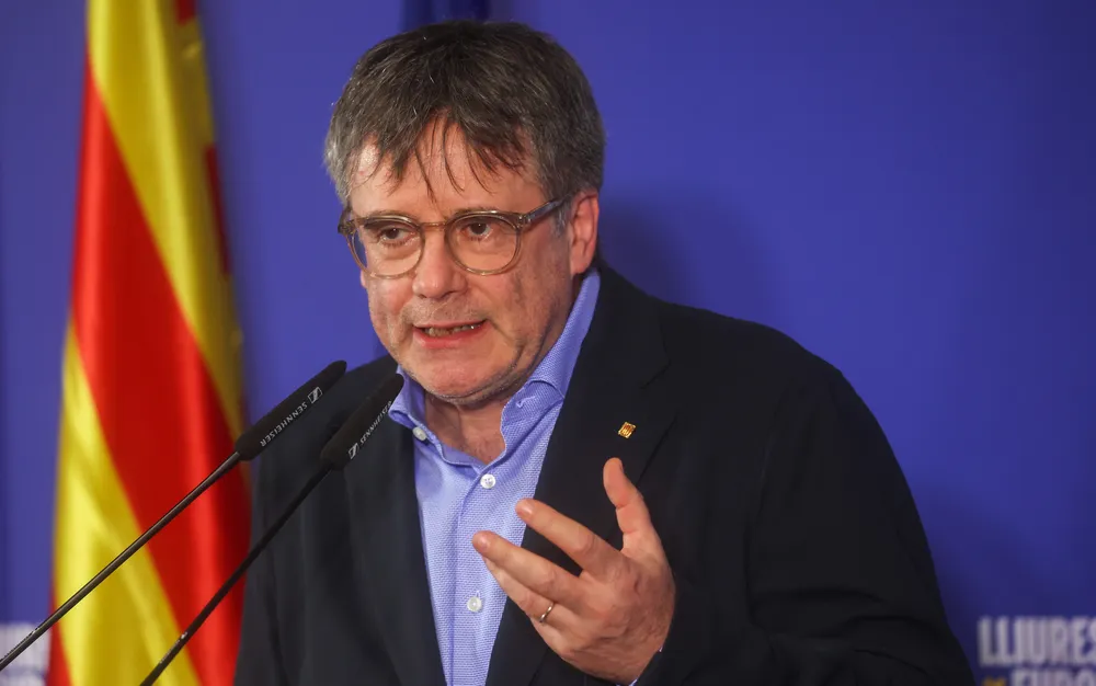 Пучдемон ще се върне в Испания въпреки заповедта за арест